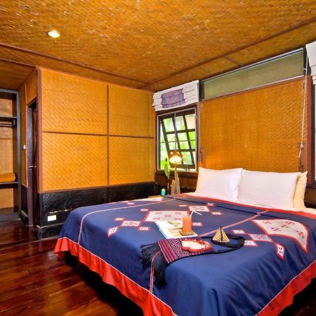 Hmong Hilltribe Lodge Mae Rim Extérieur photo