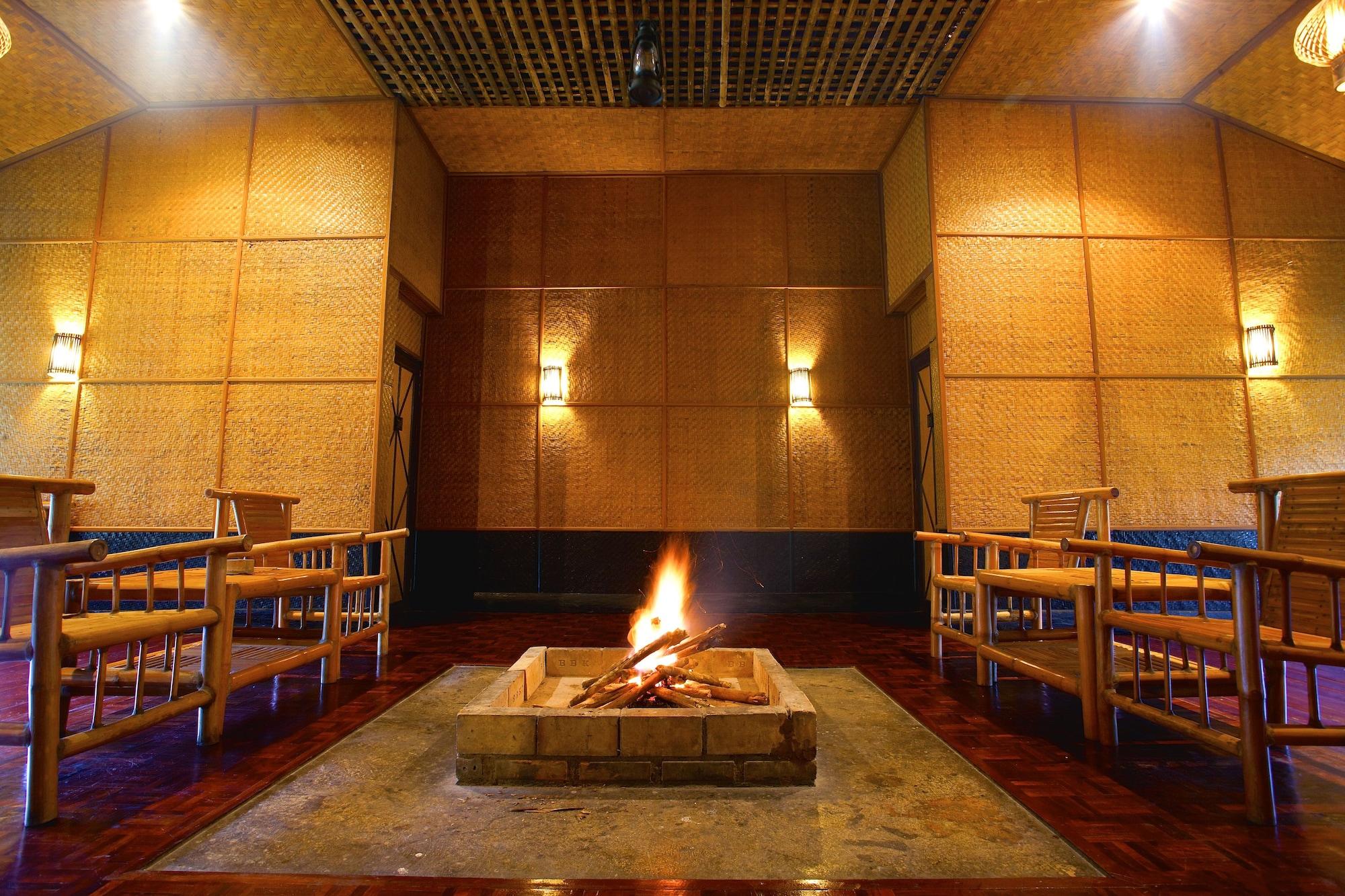 Hmong Hilltribe Lodge Mae Rim Extérieur photo