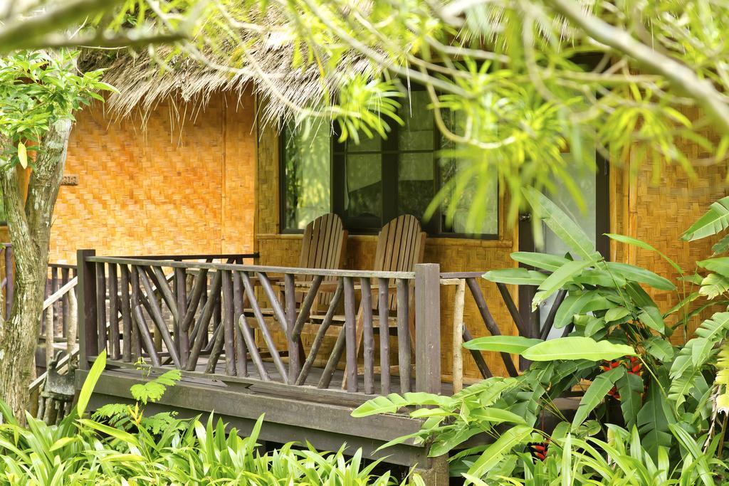 Hmong Hilltribe Lodge Mae Rim Extérieur photo