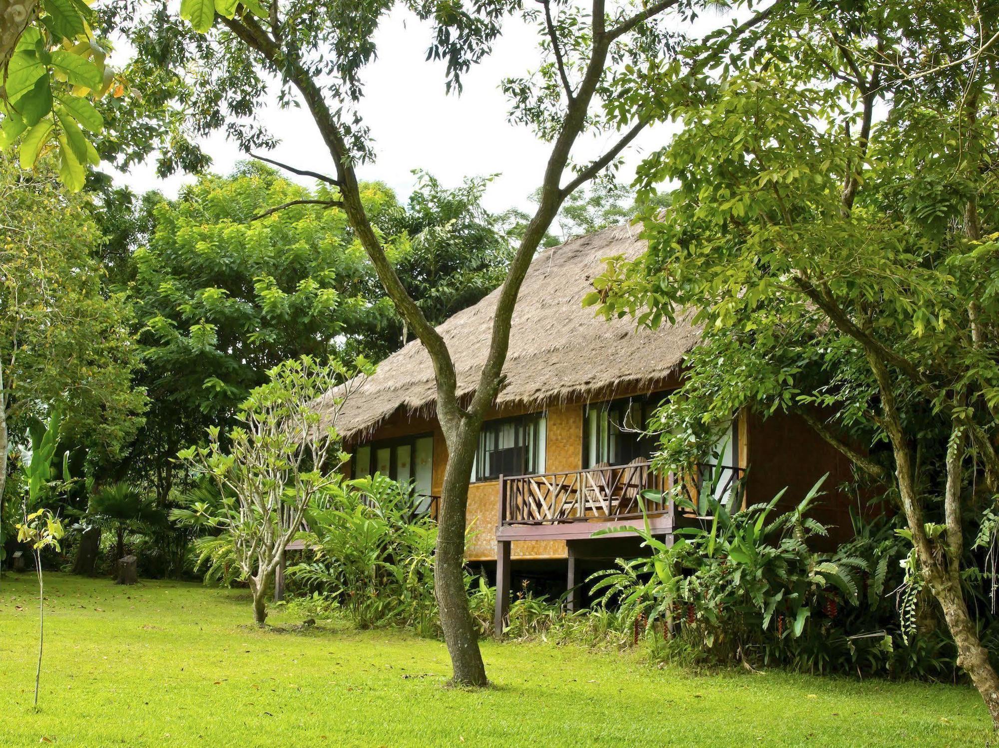 Hmong Hilltribe Lodge Mae Rim Extérieur photo